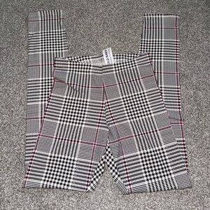 Old Navy Black and White Houndstooth Pants